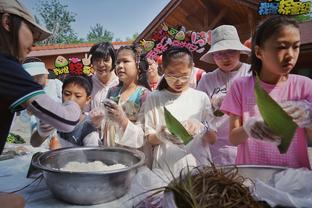 罗伯逊谈斯洛特：看起来接近完成了，现在我们仍要为克洛普而战